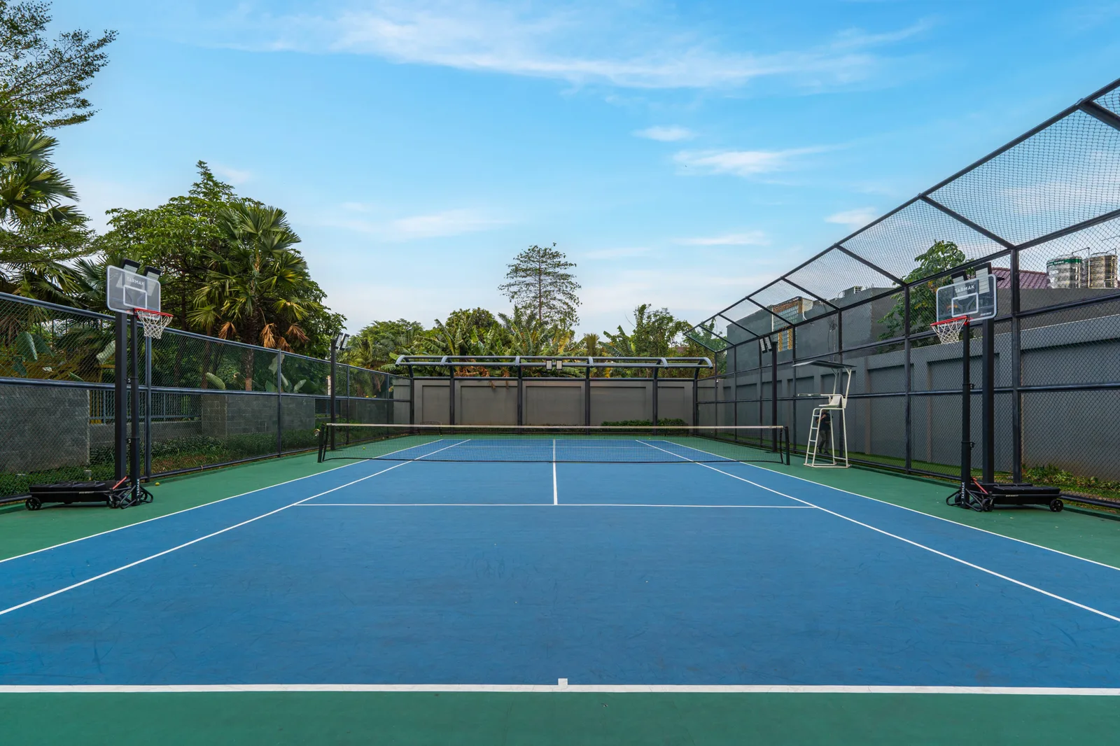 Tennis Court Southgate Residence Apartemen TB Simatupang